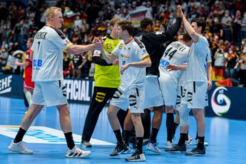 "Wir müssen da aufpassen": Deutschland vor "Endspiel" gegen Polen