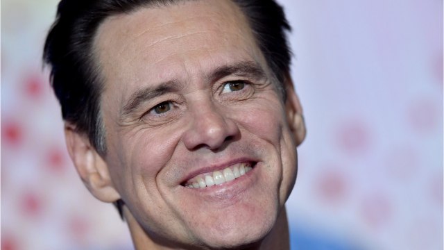 VOICI : Jim Carrey fête ses 60 ans : ce rôle qu'il a laissé à Johnny Depp et qui aurait pu changer sa carrière