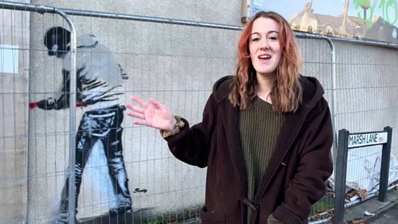 Peachy updates Banksy artwork