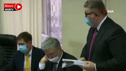 Ukrayna’nın eski Devlet Başkanı Poroşenko, duruşmada uyuyakaldı