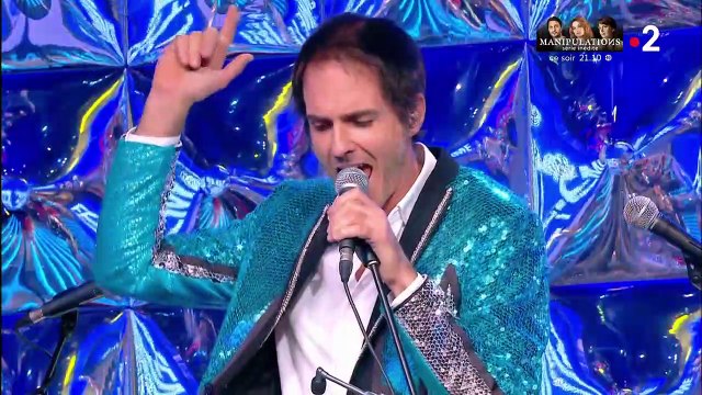 VOICI N’oubliez pas les paroles : Nagui hilare après le grand moment de solitude de son choriste Fabien Haimovici