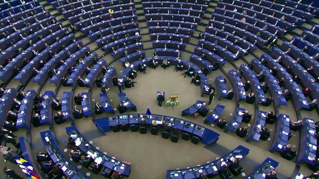 Ue, commemorazione per Sassoli. Metsola: David ha fatto la differenza e lasciato un segno