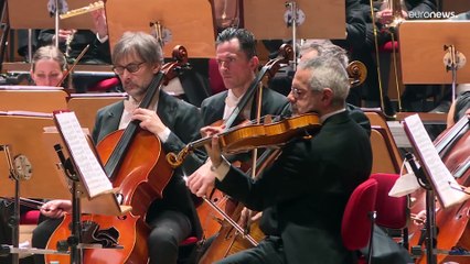 Oksana Lyniw, erste Generalmusikdirektorin einer Oper in Italien: "Kommt alle nach Bologna"