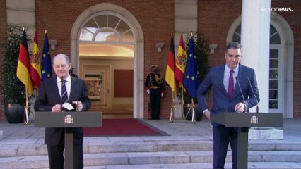 Τεταμένο παραμένει το κλίμα μεταξύ Ρωσίας και Ουκρανίας - Αμυντικοί εξοπλισμοί στο Κίεβο