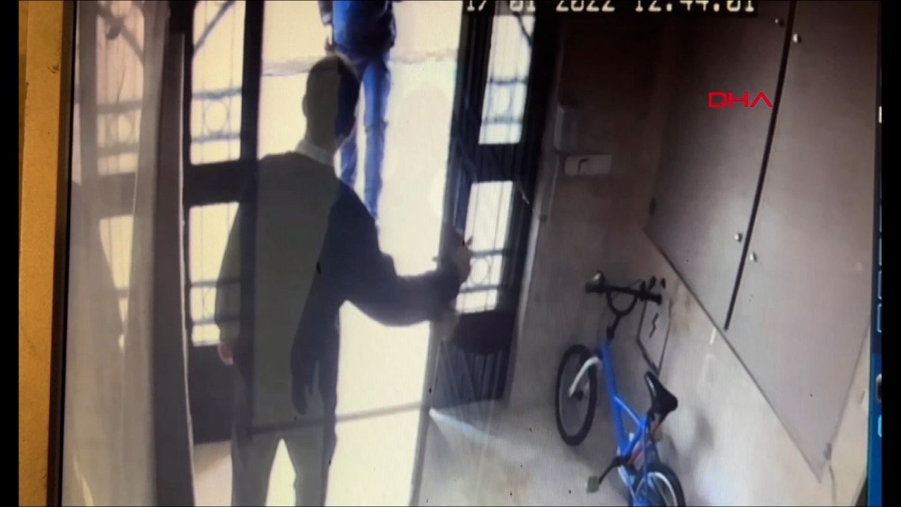 Eşini plastik kelepçeyle boğup polisi aradı 'gelin beni alın' dedi