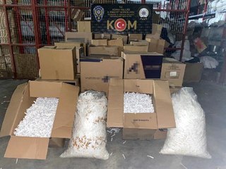 ADANA'DA KAÇAK 8 MİLYON 440 BİN MAKARON ELE GEÇİRİLDİ 7 GÖZALTI