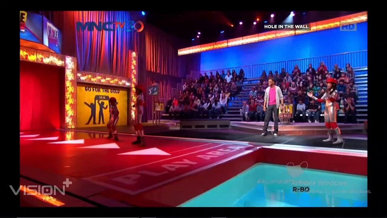 Hole In The Wall Mini ninjas vs Go for the gold intro