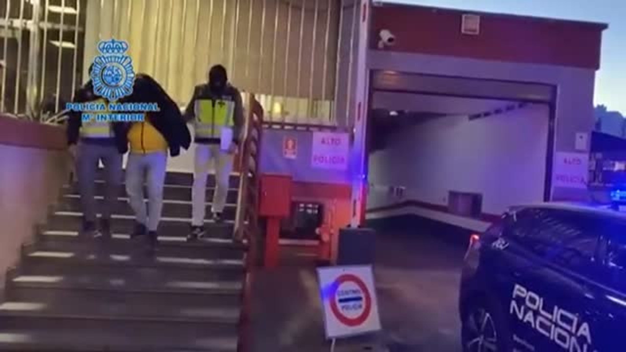 En libertad con cargos el supuesto autor del lanzamiento de una barra al campo del Betis