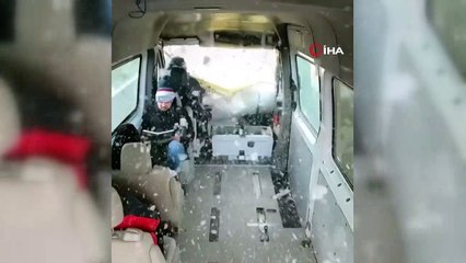 Rus dublör 80 km hızla giden minibüsün içinden mermi gibi geçti