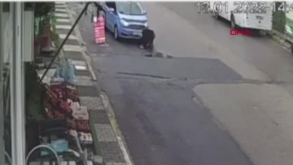 MALTEPE'DE ARIZALANAN ARACINI KONTROL EDERKEN OTOBÜS ÇARPTI