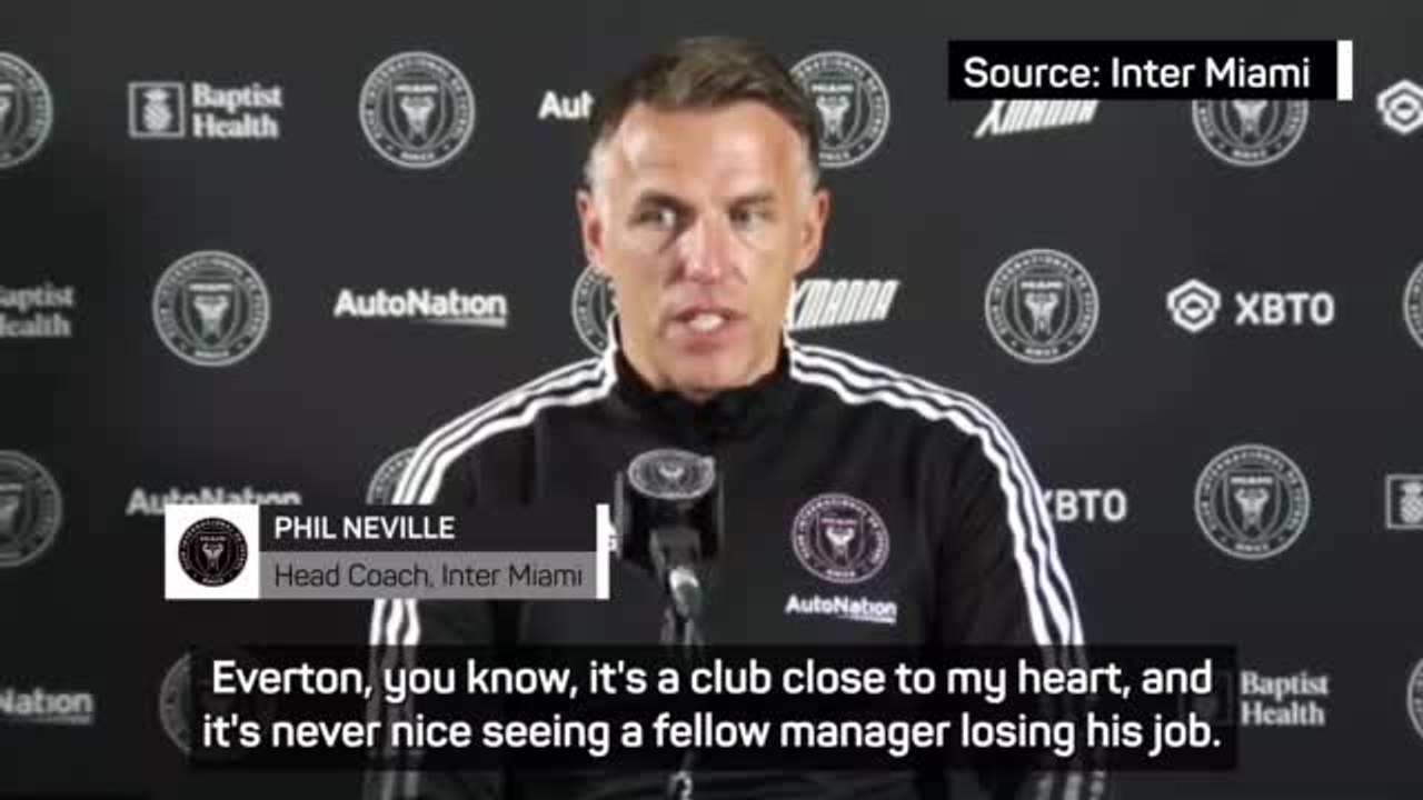 Everton need Moyes-like manager says former player Neville