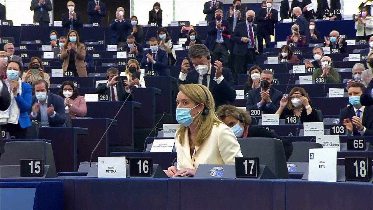 Roberta Metsola (EVP) im 1. Wahlgang zur Präsidentin des EU-Parlaments gewählt