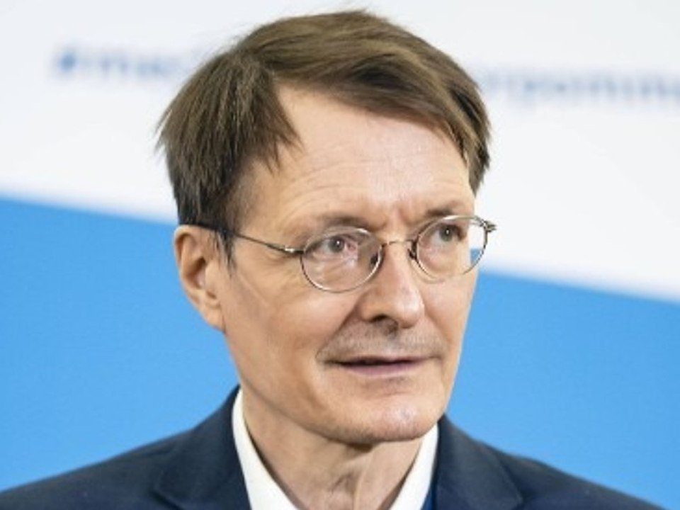 Lauterbach rechnet mit Höhepunkt der Omikron-Welle Mitte Februar