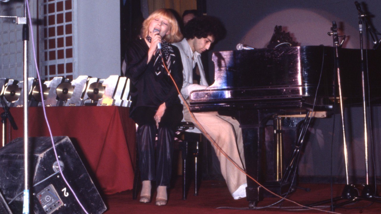 GALA VIDÉO - Le saviez-vous ? France Gall a quitté Julien Clerc pour Michel Berger