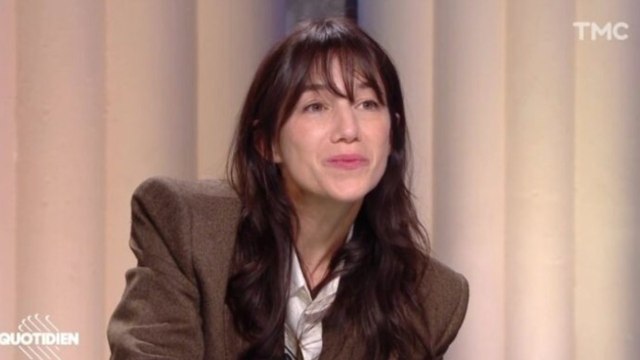 GALA VIDEO - “J’ai fait tellement d’erreurs” : les regrets de Charlotte Gainsbourg envers ses enfants