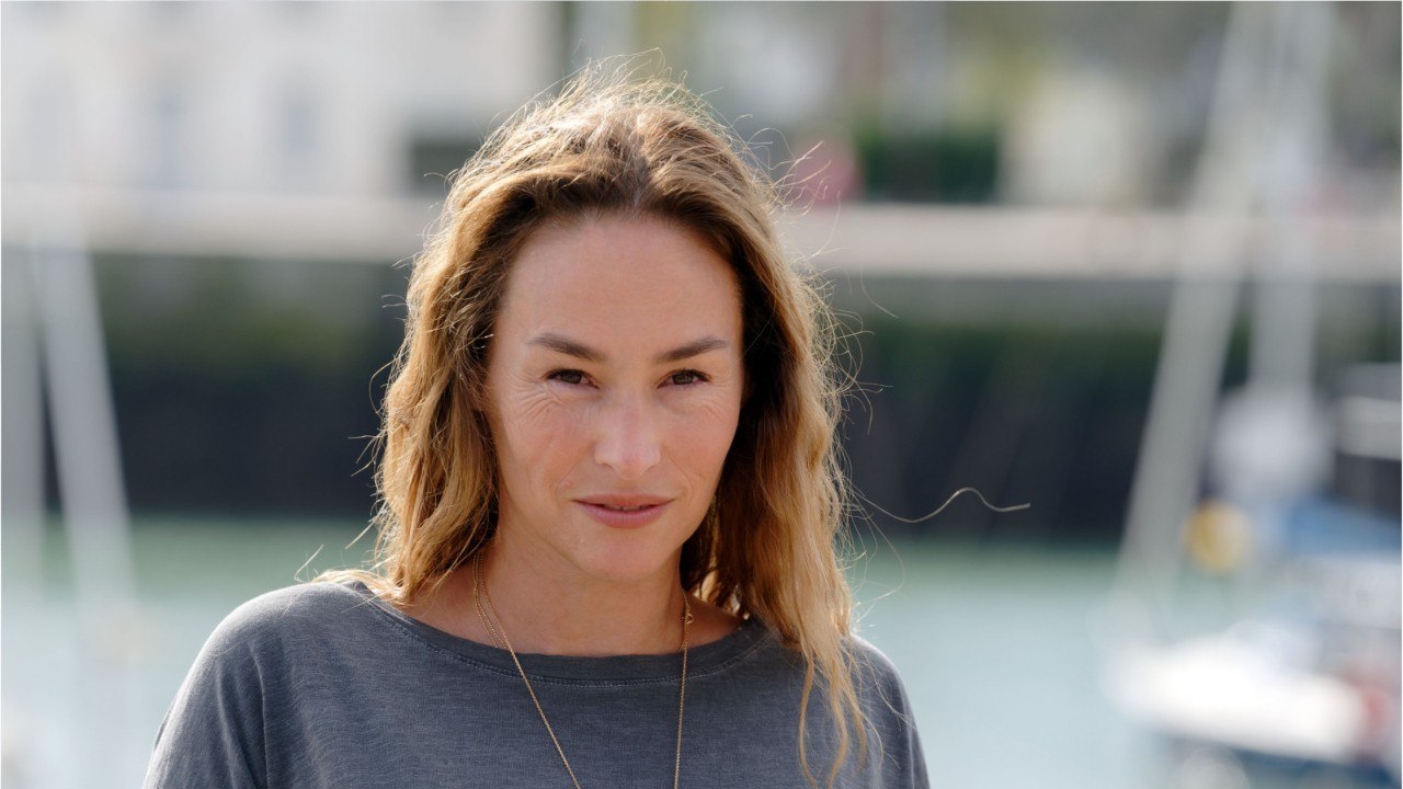 GALA VIDEO - Vanessa Demouy en deuil : son père biologique est mort