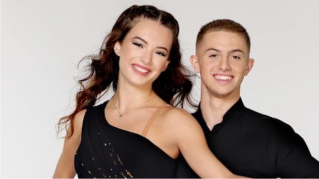 GALA VIDEO - “Je suis amoureux” : Michou officialise son couple avec Elsa Bois de Danse avec les stars