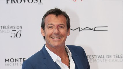 GALA VIDÉO - PHOTO – Jean-Luc Reichmann auprès de sa “Reine des Neiges” : ce moment chaleureux partagé avec ses fans