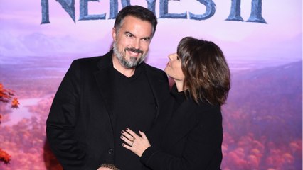 GALA VIDEO - Faustine Bollaert et Maxime Chattam : quels parents sont-ils pour Abbie et Peter ?