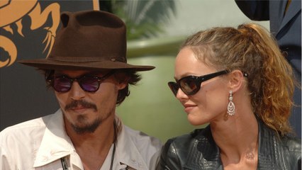 GALA VIDEO - Vanessa Paradis : quelles sont ses relations avec son ex Johnny Depp ?