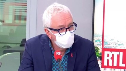GALA VIDEO - “Omicron va extrêmement vite” : le Pr Gilles Pialloux “très inquiet” avant Noël