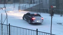 Kar yağışı nedeniyle sürücüler zor anlar yaşadı