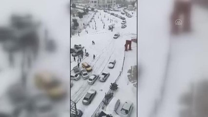 Download Video: Zincirleme trafik kazası cep telefonu kamerasında