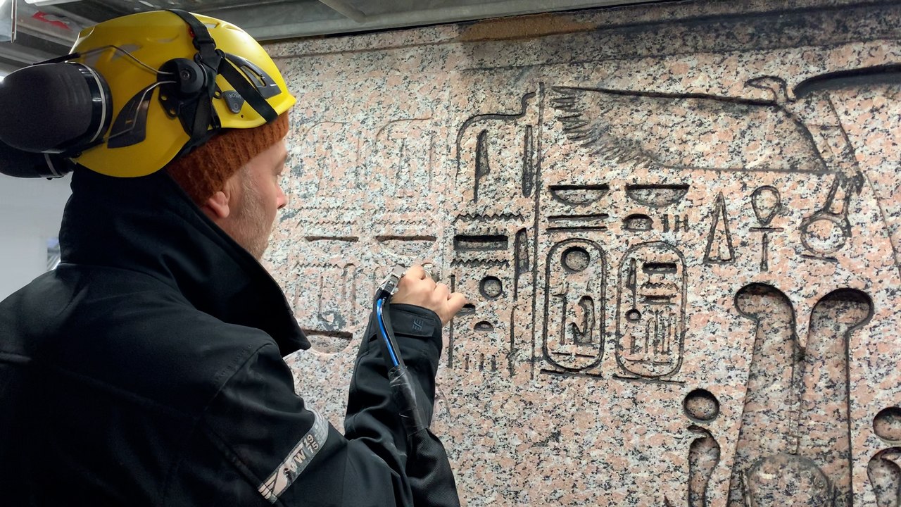 Paris : pourquoi l'obélisque de la Concorde se refait une beauté