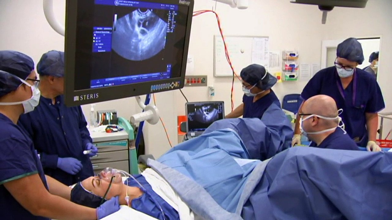 Victorian women pleaing for IVF treatment to be reinstated as government halts non-urgent elective surgeries