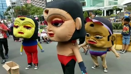 Badut Lucu Mampang Joget Dj india