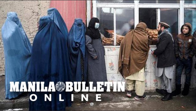 Desperate Afghans queue for free bread as poverty crisis deepens
