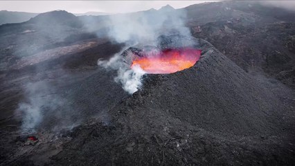 ''Fiery' scenes from eruption of active shield volcano on Réunion island'