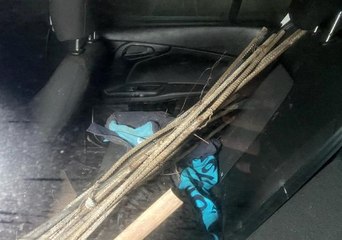 KİRALIK OTOMOBİLLE İNŞAATTAN DEMİR ÇALAN 2 ŞÜPHELİ YAKALANDI