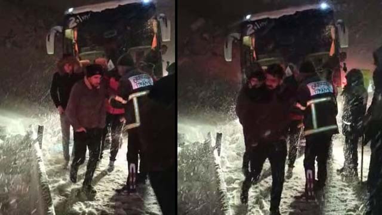 TEM’de bariyerlere çarpan otobüste mahsur kalan yolcular kurtarıldı