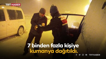 TAG Otoyolu'nda ulaşım sağlanamıyor: 2 bin kişi kurtarıldı