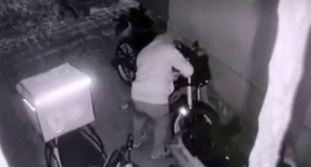 3 yıllık emeği 17 dakikada çalındı: Ekmek teknem gitti