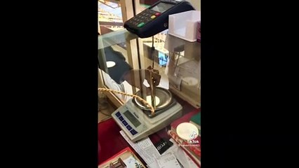 Alman ve Türk vatandaşın asgari ücretle alacağı altını karşılaştırdı