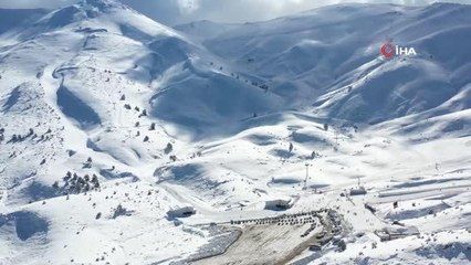 Denizli'de karla mücadele çalışmaları devam ediyor