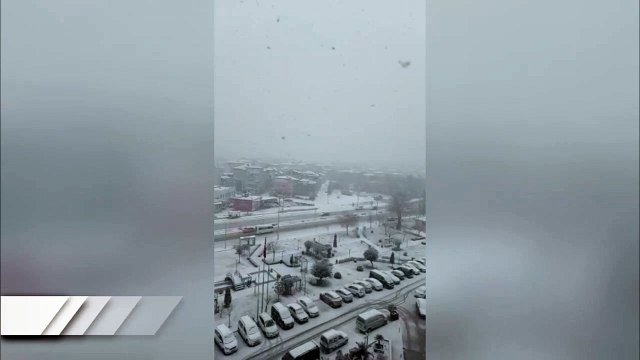 Kar görüntüsü çekerken kazayı kaydetti