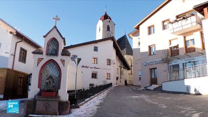 أسر في أيطاليا تتحدى القيود الصحية