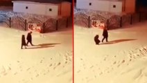 Sokaktaki MOBESE kameralarına takıldılar! Karda yürüyen çiftin bir anda yaptığı hareket hayran bıraktı