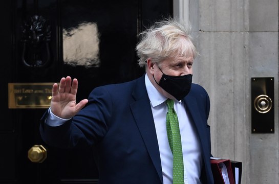 Boris Johnson descarta dimitir por las fiestas durante la pandemia
