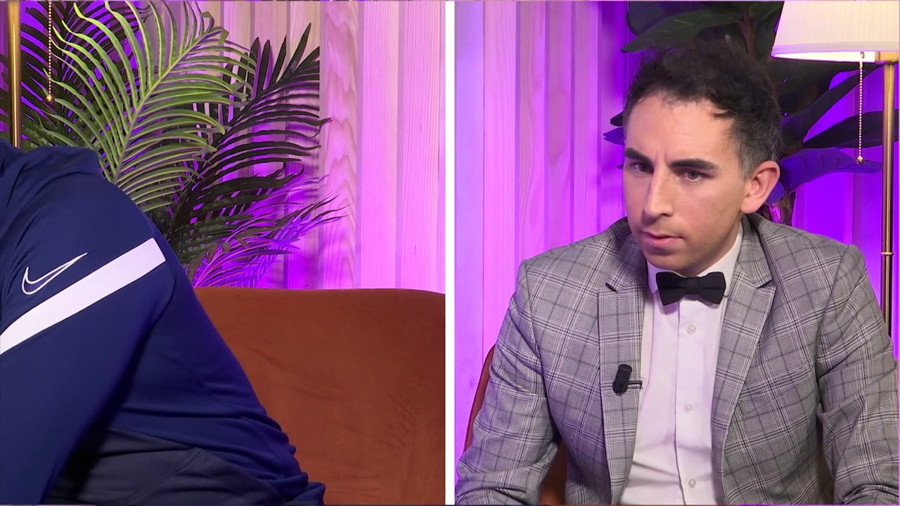 EXCLU - Pascal "le grand frère" pète les plombs en pleine interview sur le pass vaccinal et quitte le plateau chez Jordan Deluxe : "Ils ne nous rendront jamais notre liberté, ça y est c'est fini. Ca me rend fou"