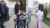 8 yaşındaki engelli Ayberk'in akülü tekerlekli sandalye hayali gerçek oldu