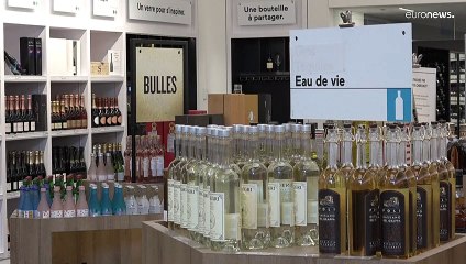 Quebeque proíbe venda de álcool a não vacinados