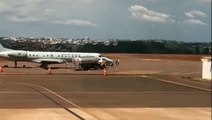 Avião da FAB pousa em Cascavel trazendo venezuelanos