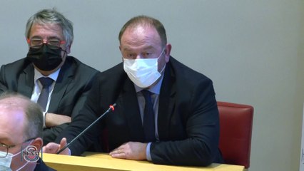 Le respect de la loi fait-il partie de votre cahier des charges? demande L. Duplomb à ME Leclerc