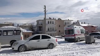 Balkondan giren komşuları acı manzarayla karşılaştı
