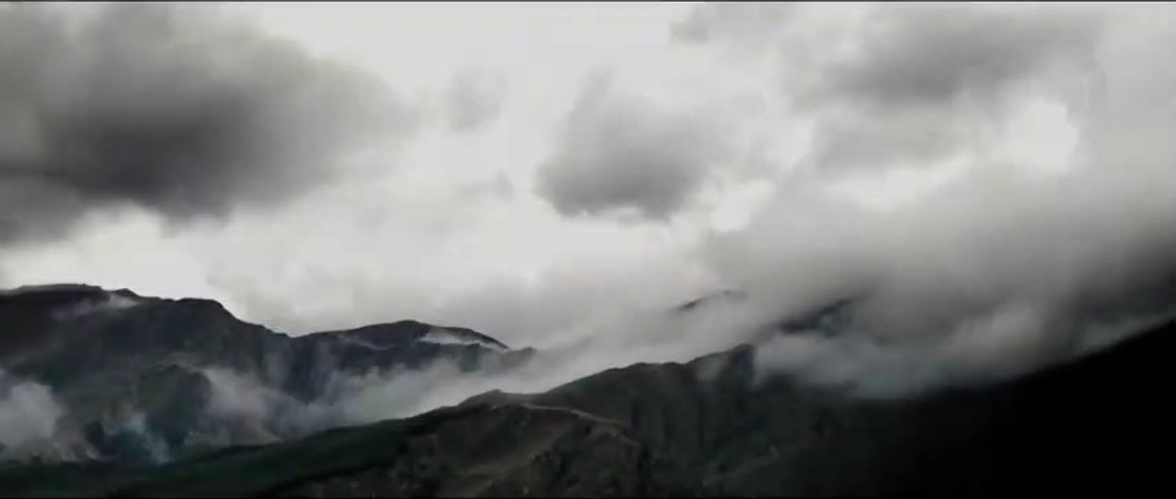 Mad Mike drifting Crown Range in New Zealand_HIGH