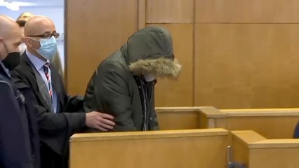 القضاء الألماني يبدأ محاكمة طبيب سوري يشتبه بارتكابه جرائم ضد الإنسانية